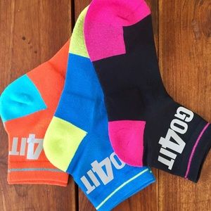 3Pair Quarter reflective sport socks.